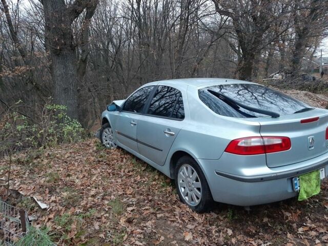 Серый Рено Лагуна, объемом двигателя 0 л и пробегом 324 тыс. км за 1200 $, фото 2 на Automoto.ua