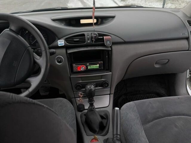 Сірий Рено Лагуна, об'ємом двигуна 1.9 л та пробігом 371 тис. км за 3190 $, фото 6 на Automoto.ua