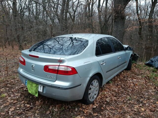 Серый Рено Лагуна, объемом двигателя 0 л и пробегом 324 тыс. км за 1200 $, фото 1 на Automoto.ua