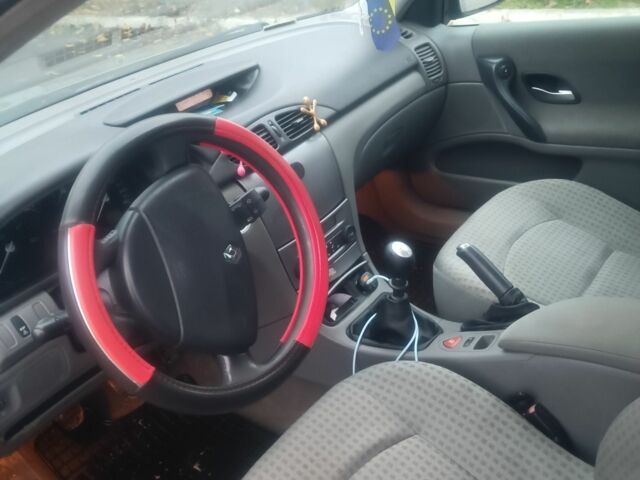 Серый Рено Лагуна, объемом двигателя 1.9 л и пробегом 357 тыс. км за 3300 $, фото 4 на Automoto.ua