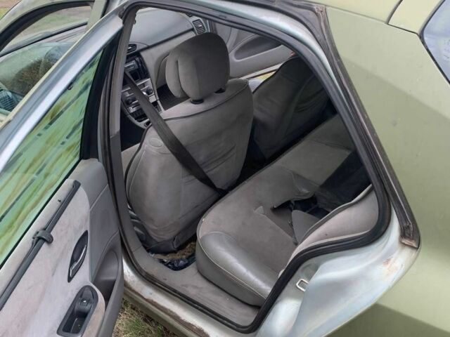 Серый Рено Лагуна, объемом двигателя 0 л и пробегом 300 тыс. км за 476 $, фото 6 на Automoto.ua