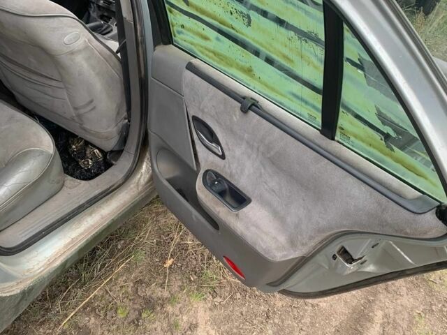 Серый Рено Лагуна, объемом двигателя 0 л и пробегом 300 тыс. км за 476 $, фото 5 на Automoto.ua