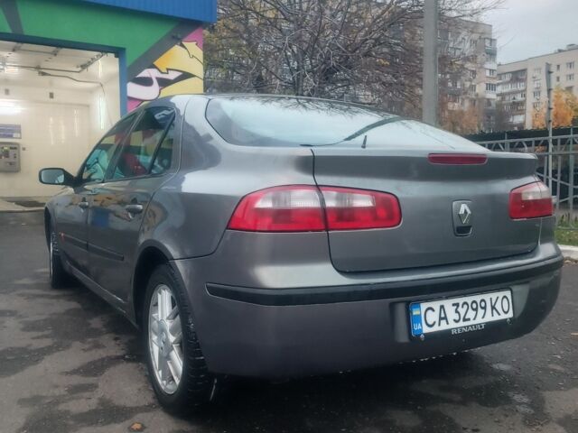Серый Рено Лагуна, объемом двигателя 1.9 л и пробегом 357 тыс. км за 3300 $, фото 3 на Automoto.ua