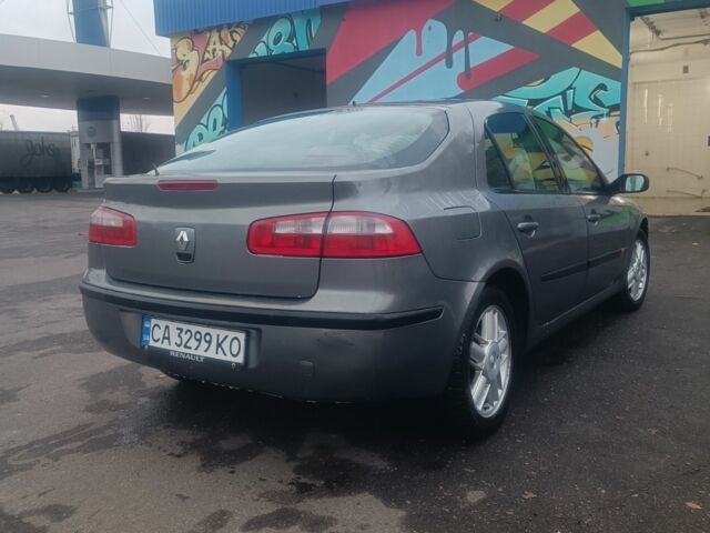 Серый Рено Лагуна, объемом двигателя 1.9 л и пробегом 357 тыс. км за 3300 $, фото 2 на Automoto.ua