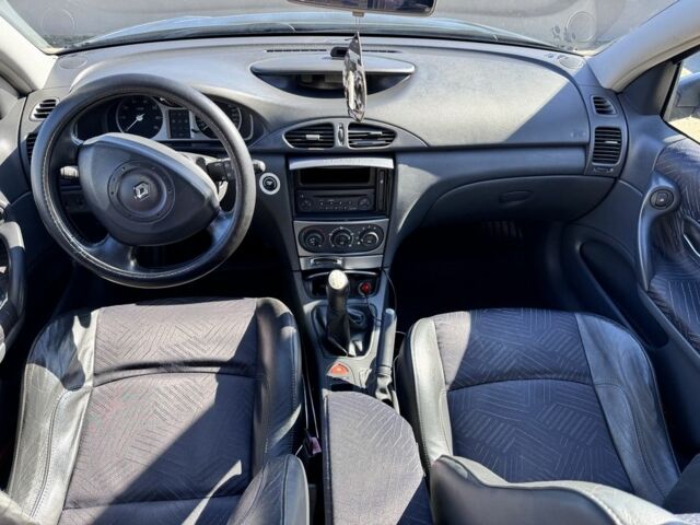 Сірий Рено Лагуна, об'ємом двигуна 2 л та пробігом 230 тис. км за 2200 $, фото 16 на Automoto.ua