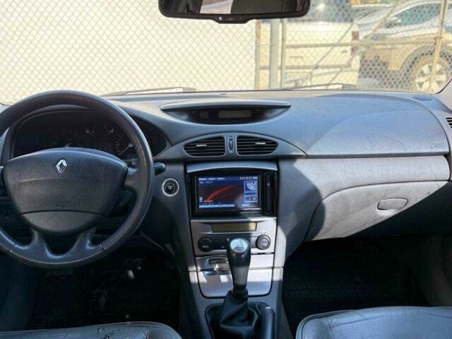 Серый Рено Лагуна, объемом двигателя 2 л и пробегом 237 тыс. км за 3999 $, фото 10 на Automoto.ua