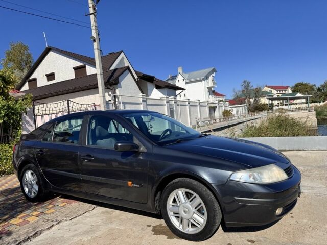 Сірий Рено Лагуна, об'ємом двигуна 2 л та пробігом 230 тис. км за 2200 $, фото 3 на Automoto.ua