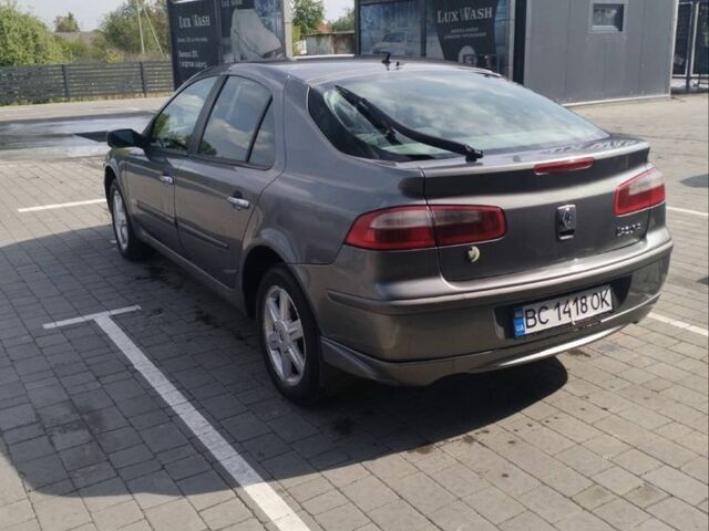 Серый Рено Лагуна, объемом двигателя 2.2 л и пробегом 370 тыс. км за 3000 $, фото 5 на Automoto.ua