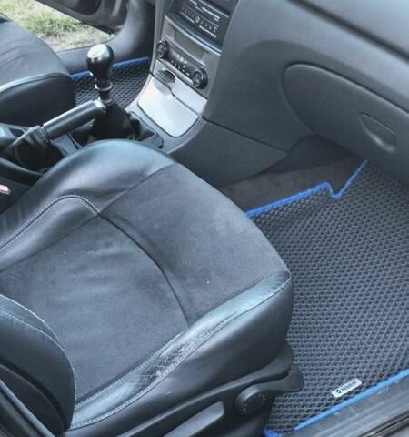 Серый Рено Лагуна, объемом двигателя 2.2 л и пробегом 370 тыс. км за 3000 $, фото 7 на Automoto.ua