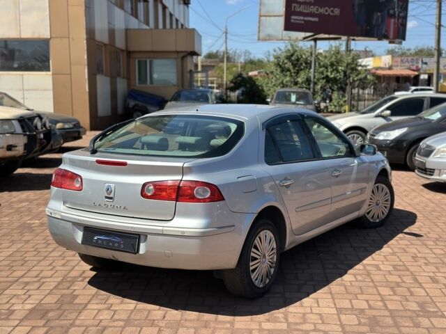 Рено Лагуна 2005 в Кривом Роге на Automoto.ua Серый Рено Лагуна, объемом двигателя 2 л и пробегом 204 тыс. км за 5350 $, фото 8 на Automoto.ua