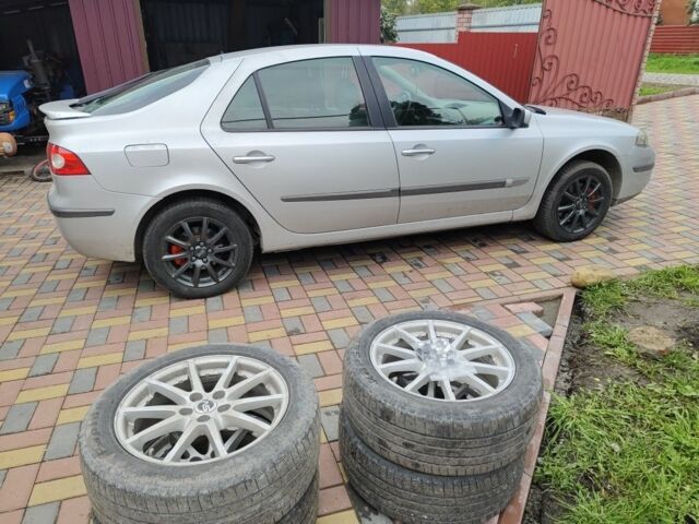 Серый Рено Лагуна, объемом двигателя 2 л и пробегом 145 тыс. км за 5300 $, фото 7 на Automoto.ua