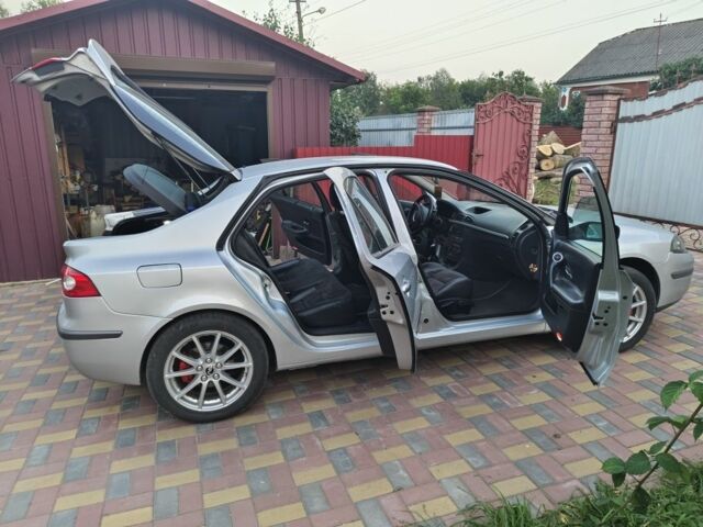 Серый Рено Лагуна, объемом двигателя 2 л и пробегом 145 тыс. км за 5300 $, фото 4 на Automoto.ua