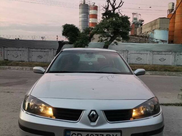 Серый Рено Лагуна, объемом двигателя 2 л и пробегом 290 тыс. км за 3500 $, фото 5 на Automoto.ua