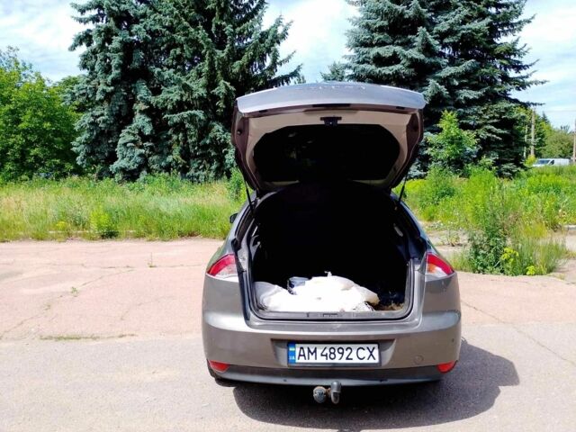 Серый Рено Лагуна, объемом двигателя 0 л и пробегом 27 тыс. км за 5999 $, фото 3 на Automoto.ua