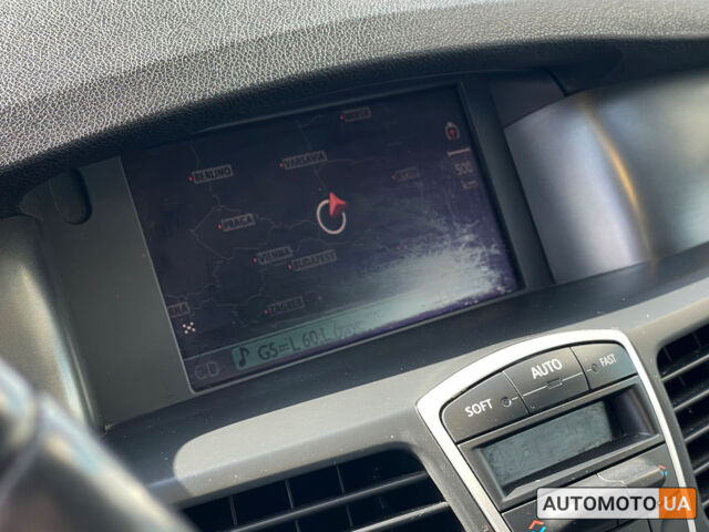 Сірий Рено Лагуна, об'ємом двигуна 2 л та пробігом 210 тис. км за 5600 $, фото 17 на Automoto.ua