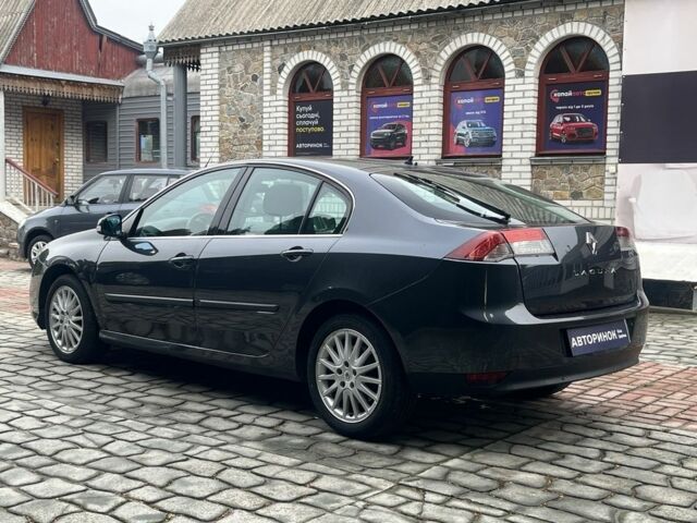 Серый Рено Лагуна, объемом двигателя 1.5 л и пробегом 304 тыс. км за 5500 $, фото 6 на Automoto.ua