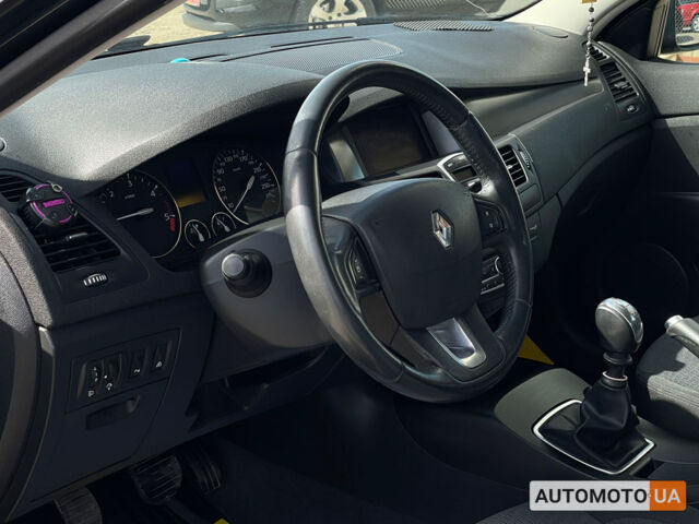 Сірий Рено Лагуна, об'ємом двигуна 2 л та пробігом 210 тис. км за 5600 $, фото 10 на Automoto.ua