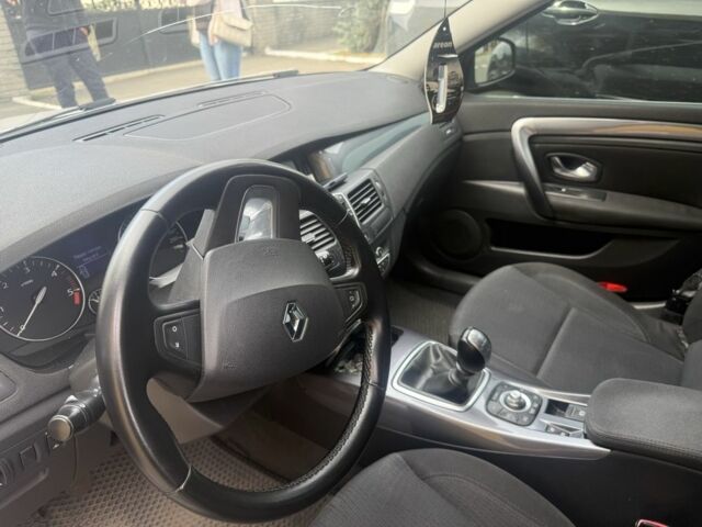 Рено Лагуна 2010 в Киеве на Automoto.ua Серый Рено Лагуна, объемом двигателя 1.5 л и пробегом 320 тыс. км за 5800 $, фото 6 на Automoto.ua