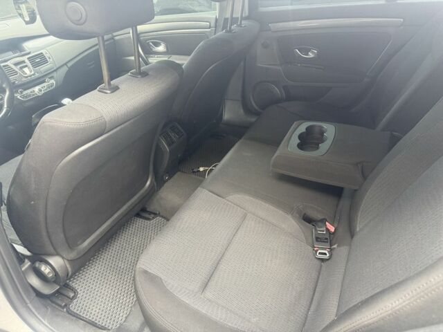 Рено Лагуна 2010 в Киеве на Automoto.ua Серый Рено Лагуна, объемом двигателя 1.5 л и пробегом 320 тыс. км за 5800 $, фото 5 на Automoto.ua