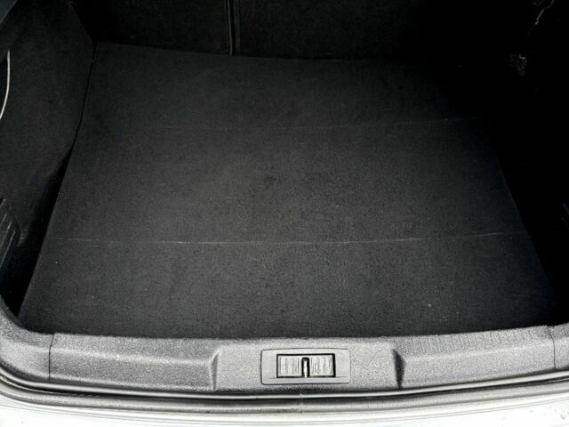 Серый Рено Лагуна, объемом двигателя 0 л и пробегом 240 тыс. км за 5999 $, фото 2 на Automoto.ua