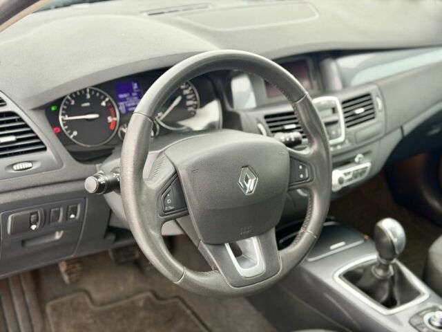 Сірий Рено Лагуна, об'ємом двигуна 1.5 л та пробігом 188 тис. км за 6850 $, фото 8 на Automoto.ua