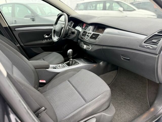 Сірий Рено Лагуна, об'ємом двигуна 1.5 л та пробігом 188 тис. км за 6850 $, фото 2 на Automoto.ua