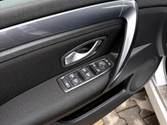 Серый Рено Лагуна, объемом двигателя 0 л и пробегом 240 тыс. км за 5999 $, фото 7 на Automoto.ua