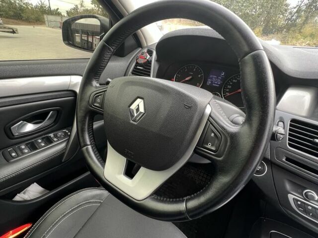 Сірий Рено Лагуна, об'ємом двигуна 1.5 л та пробігом 235 тис. км за 6999 $, фото 14 на Automoto.ua