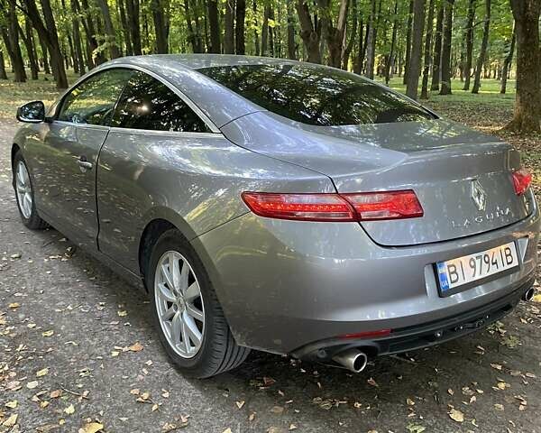 Серый Рено Лагуна, объемом двигателя 2 л и пробегом 180 тыс. км за 7800 $, фото 2 на Automoto.ua