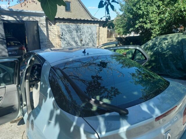 Сірий Рено Лагуна, об'ємом двигуна 0 л та пробігом 325 тис. км за 2500 $, фото 7 на Automoto.ua