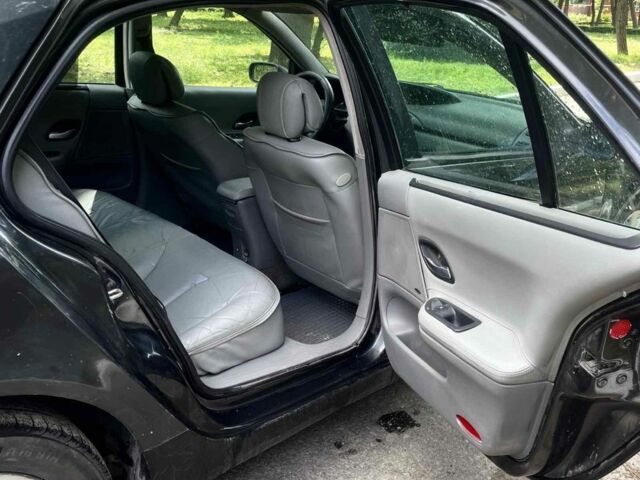 Серый Рено Лагуна, объемом двигателя 2.9 л и пробегом 3 тыс. км за 1800 $, фото 5 на Automoto.ua