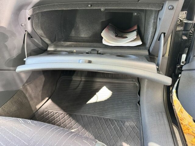 Сірий Рено Лагуна, об'ємом двигуна 2 л та пробігом 240 тис. км за 2000 $, фото 20 на Automoto.ua