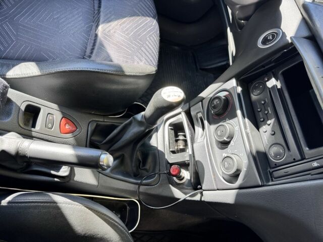 Серый Рено Лагуна, объемом двигателя 2 л и пробегом 250 тыс. км за 2300 $, фото 18 на Automoto.ua