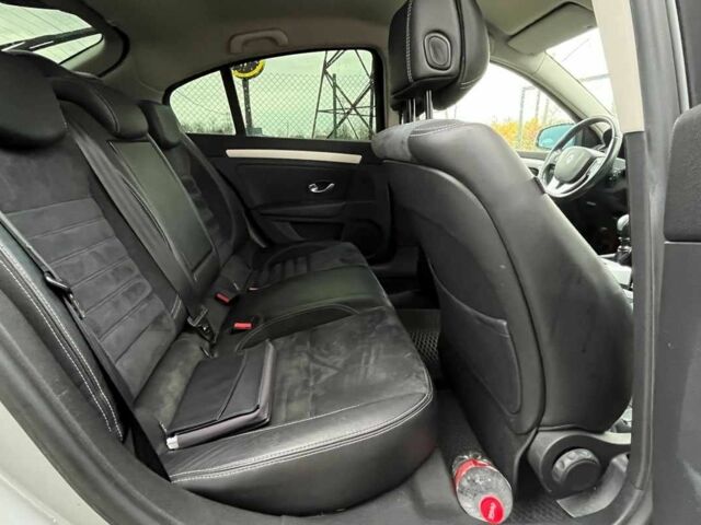 Серый Рено Лагуна, объемом двигателя 2 л и пробегом 227 тыс. км за 5550 $, фото 20 на Automoto.ua