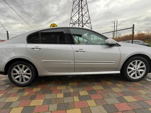 Серый Рено Лагуна, объемом двигателя 2 л и пробегом 227 тыс. км за 5550 $, фото 7 на Automoto.ua