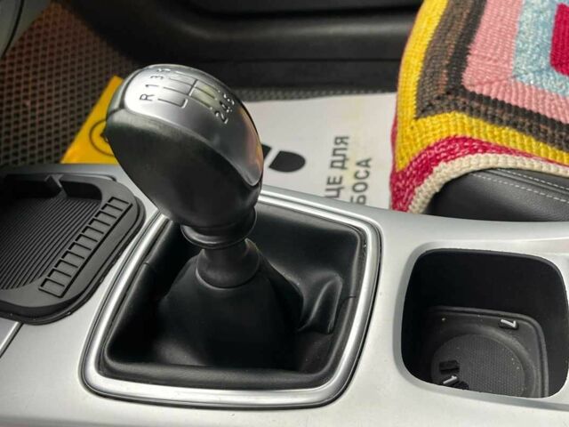 Серый Рено Лагуна, объемом двигателя 2 л и пробегом 227 тыс. км за 5550 $, фото 12 на Automoto.ua