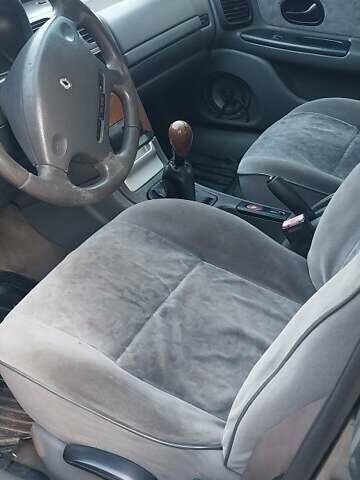 Серый Рено Лагуна, объемом двигателя 2.9 л и пробегом 450 тыс. км за 2500 $, фото 3 на Automoto.ua