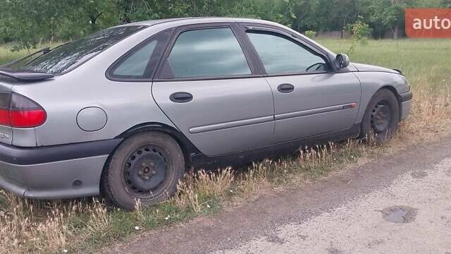 Серый Рено Лагуна, объемом двигателя 2.9 л и пробегом 450 тыс. км за 2500 $, фото 1 на Automoto.ua