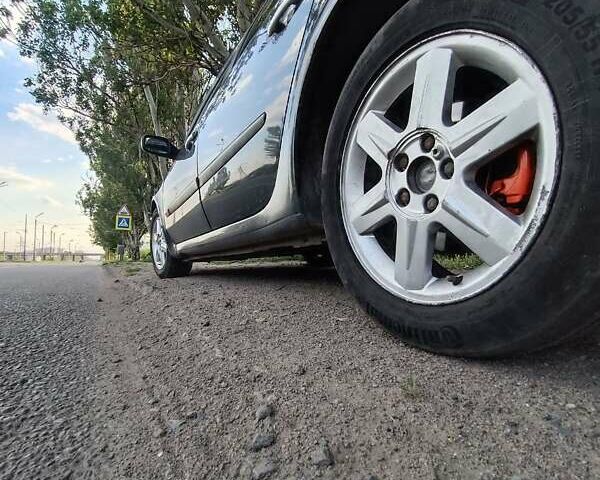 Серый Рено Лагуна, объемом двигателя 1.9 л и пробегом 350 тыс. км за 2900 $, фото 12 на Automoto.ua