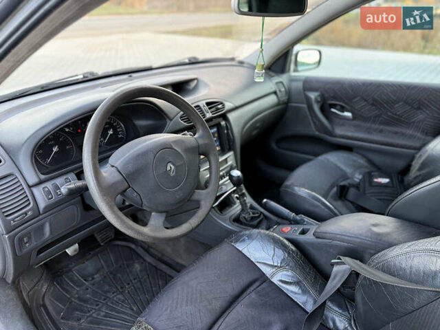 Серый Рено Лагуна, объемом двигателя 1.9 л и пробегом 300 тыс. км за 2200 $, фото 18 на Automoto.ua