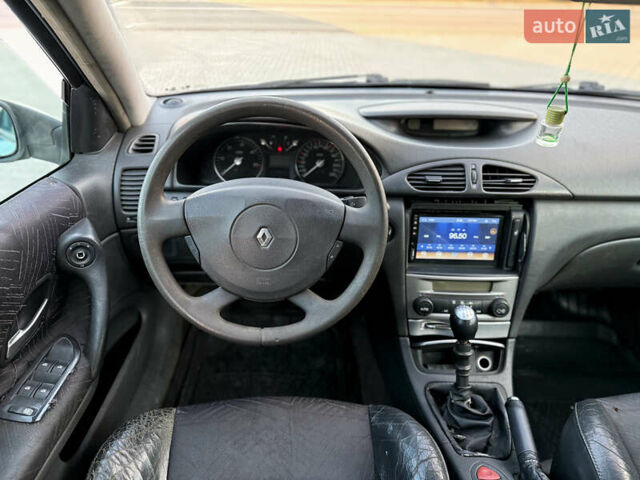 Серый Рено Лагуна, объемом двигателя 1.9 л и пробегом 300 тыс. км за 2200 $, фото 13 на Automoto.ua