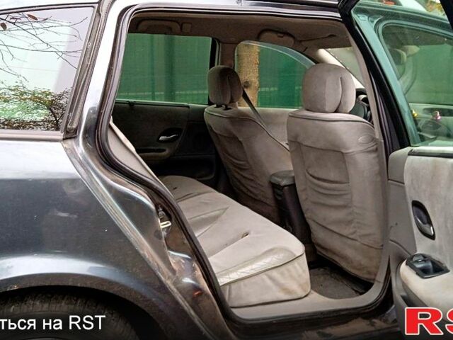 Серый Рено Лагуна, объемом двигателя 1.9 л и пробегом 0 тыс. км за 3500 $, фото 7 на Automoto.ua