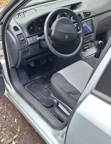 Сірий Рено Лагуна, об'ємом двигуна 1.6 л та пробігом 298 тис. км за 3400 $, фото 5 на Automoto.ua