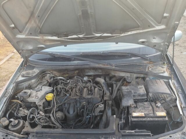 Сірий Рено Лагуна, об'ємом двигуна 0 л та пробігом 400 тис. км за 834 $, фото 15 на Automoto.ua