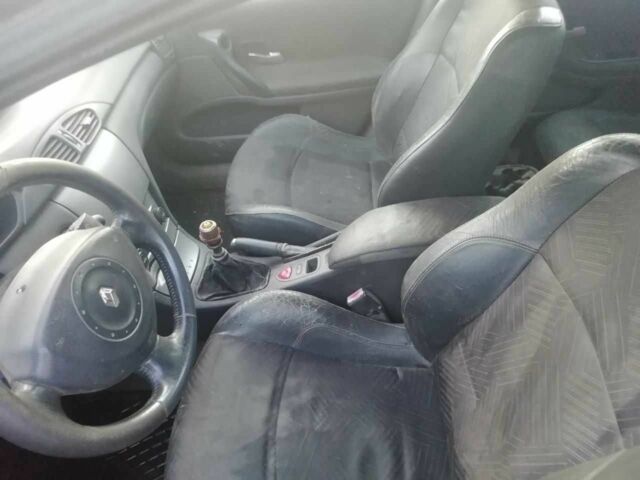 Сірий Рено Лагуна, об'ємом двигуна 1.9 л та пробігом 320 тис. км за 1100 $, фото 10 на Automoto.ua