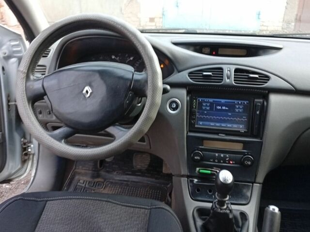 Сірий Рено Лагуна, об'ємом двигуна 1.9 л та пробігом 1000 тис. км за 3000 $, фото 6 на Automoto.ua
