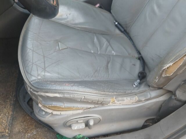 Сірий Рено Лагуна, об'ємом двигуна 0 л та пробігом 400 тис. км за 834 $, фото 14 на Automoto.ua