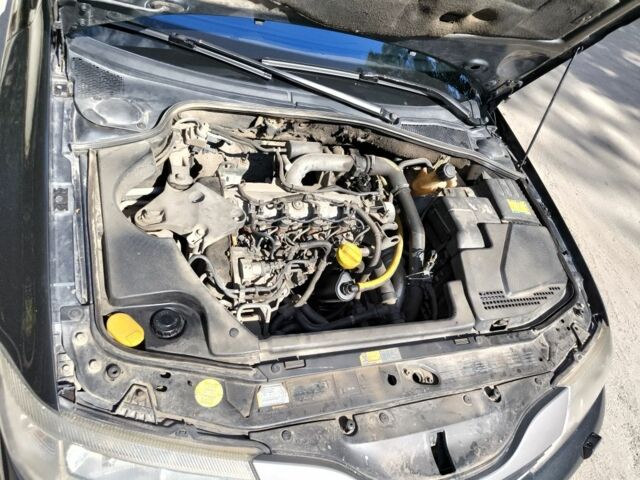 Рено Лагуна 2002 в Кривом Роге на Automoto.ua Серый Рено Лагуна, объемом двигателя 1.9 л и пробегом 370 тыс. км за 3600 $, фото 22 на Automoto.ua