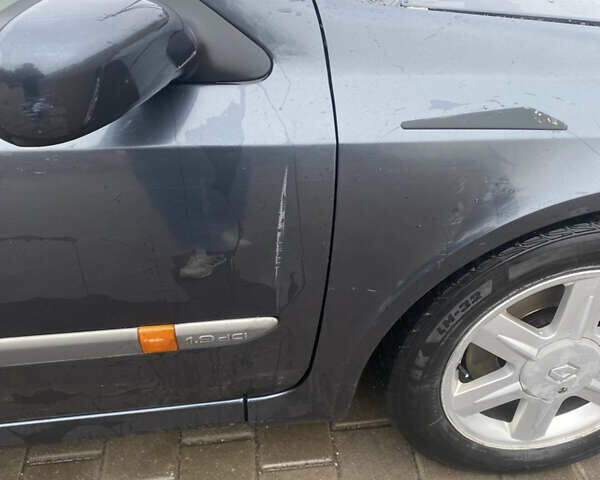 Серый Рено Лагуна, объемом двигателя 1.87 л и пробегом 401 тыс. км за 3200 $, фото 9 на Automoto.ua