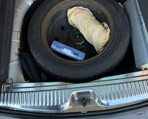 Серый Рено Лагуна, объемом двигателя 2.19 л и пробегом 350 тыс. км за 4199 $, фото 18 на Automoto.ua